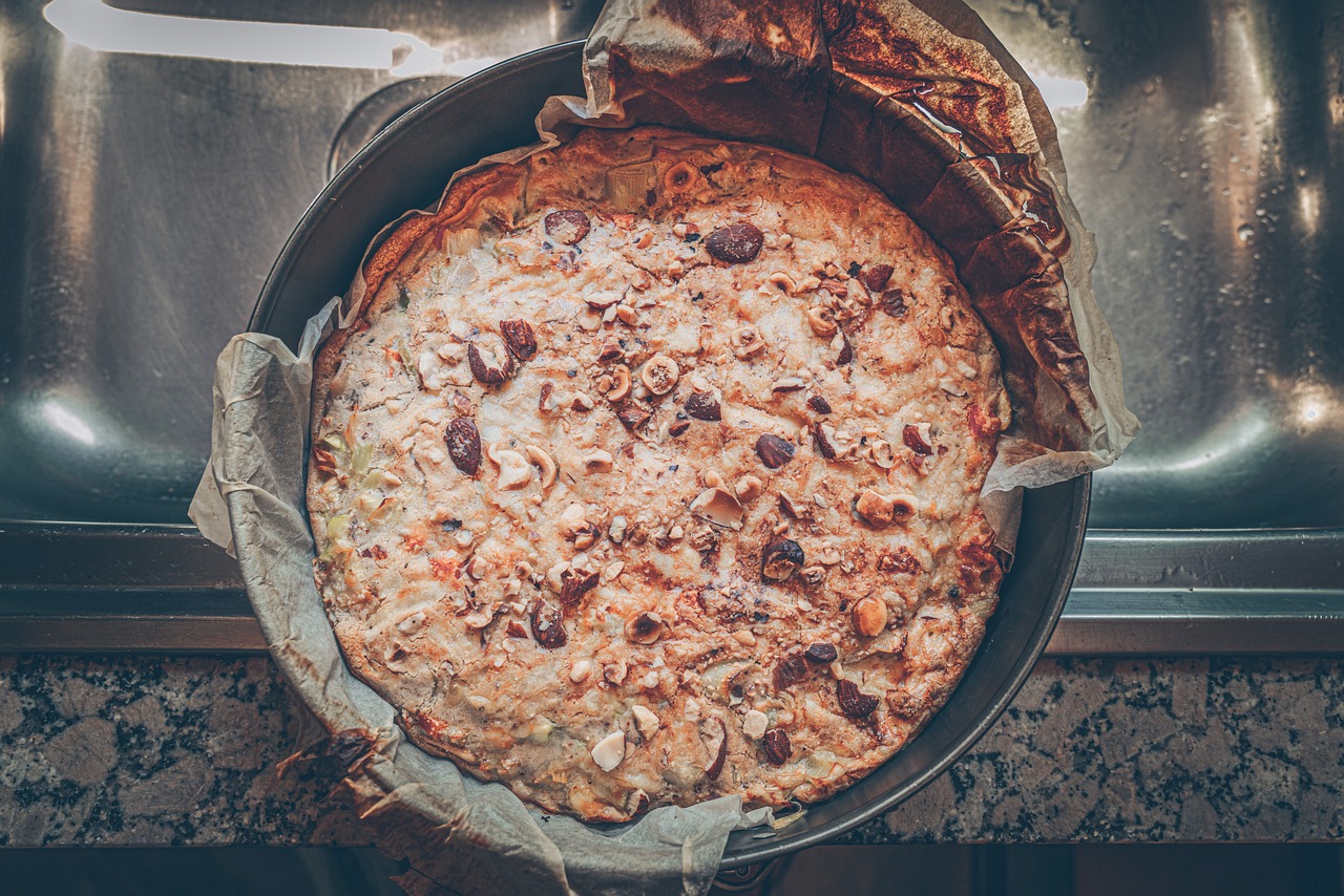 Tarta orzechowa z miodem